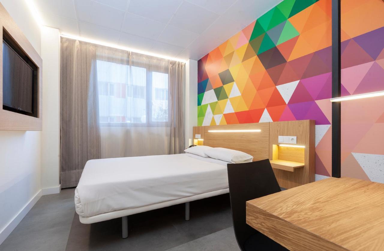 Vertice Roomspace Madrid Luaran gambar