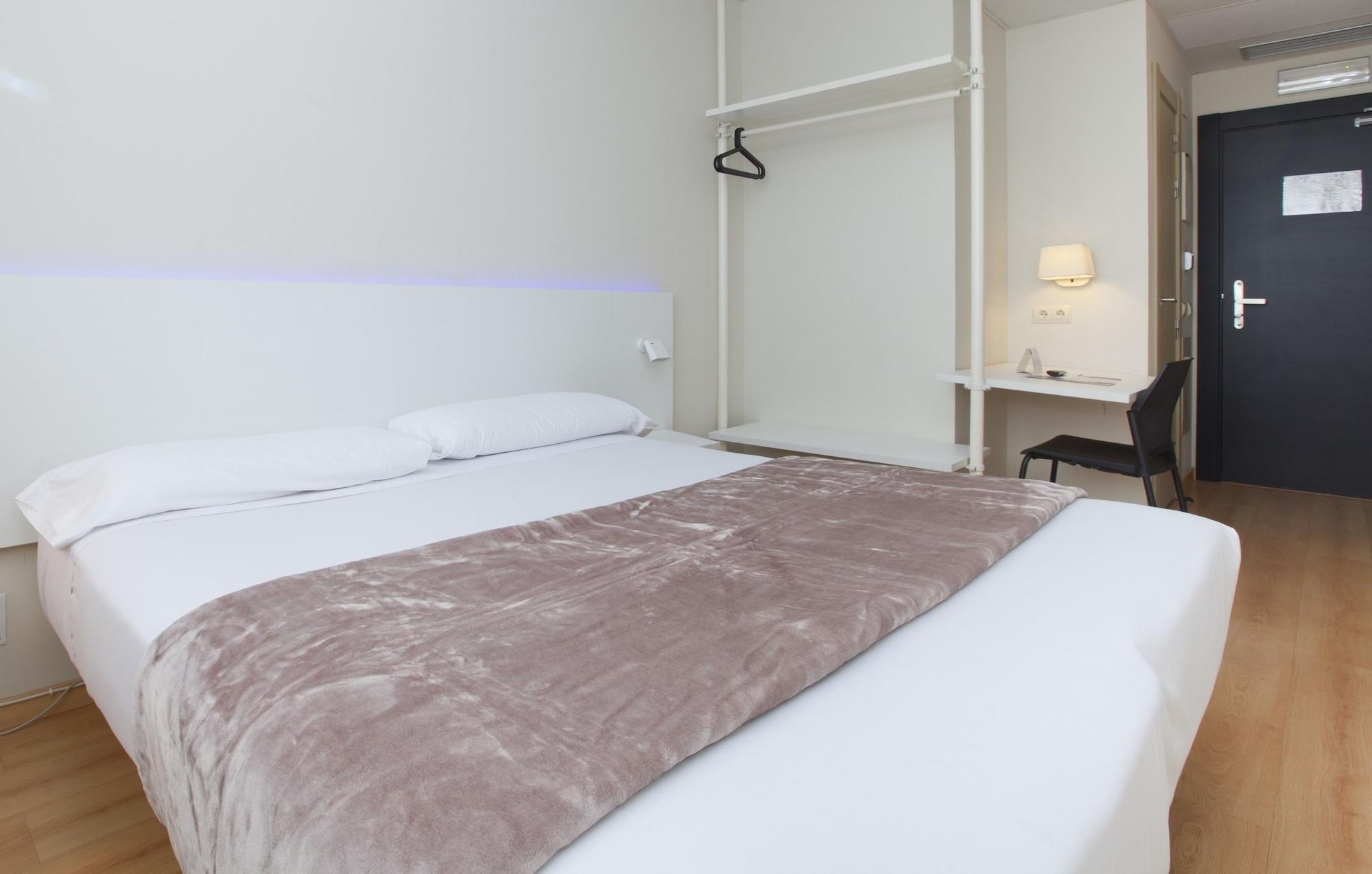 Vertice Roomspace Madrid Luaran gambar