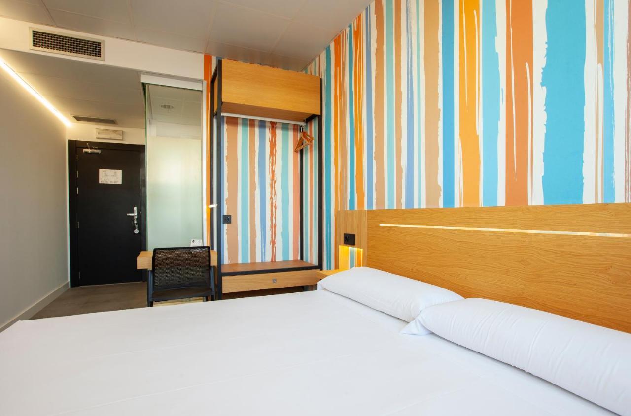 Vertice Roomspace Madrid Luaran gambar