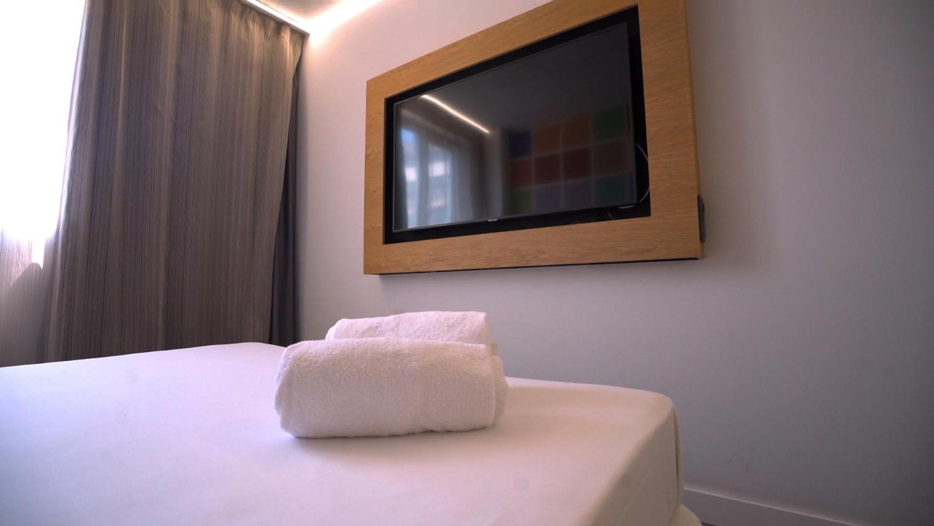 Vertice Roomspace Madrid Luaran gambar